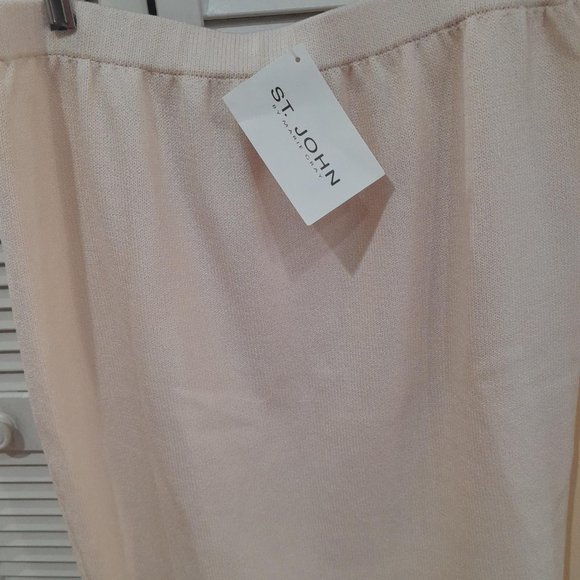 S.T John (size 14) - Picture 7 of 10